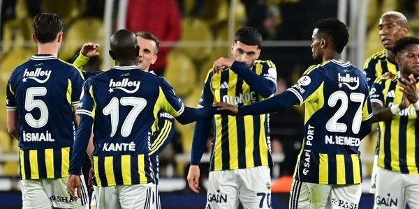 Fenerbahçe 3-1 Başakşehir: Talisca üç golle rakibini yıktı