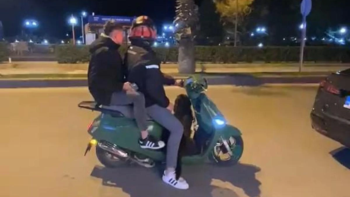 Ereğli’de sokak köpeği motosiklete binmek istedi; o anlar kamerada
