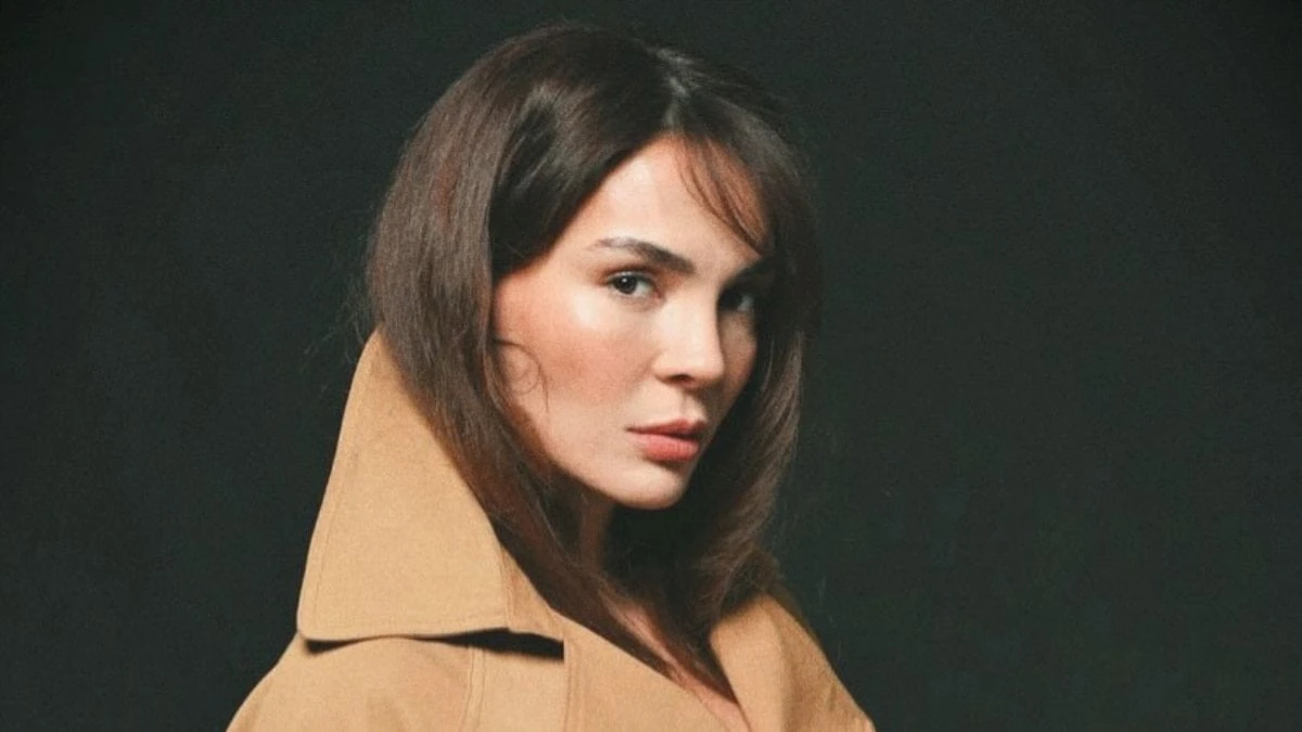 Ebru Şahin makyajsız pozuyle yine sosyal medyayı hareketlendirdi