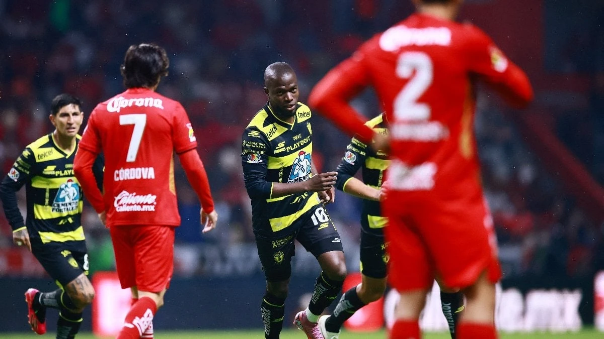 Eski Fenerbahçeli Enner Valencia'dan Pachuca'da muhteşem gol