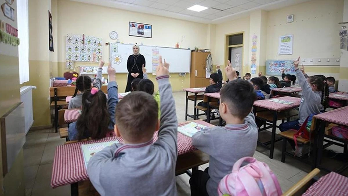 Şanlıurfa'da Birecik ve Viranşehir'de eğitime 4 gün ara