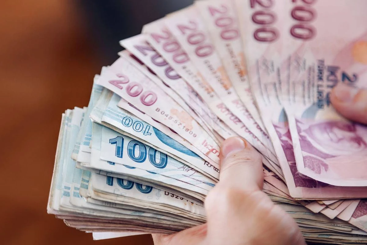 AK Parti'den 'ara zam' açıklaması: Gündemimizde çalışma yok