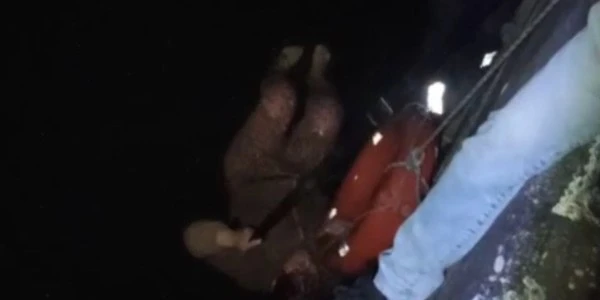 Seyhan Nehri'ne Düşen Kadın İtfaiye Ekipleri Tarafından Kurtarıldı