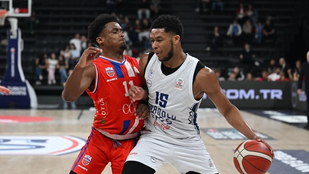 Anadolu Efes, Büyükçekmece'yi 113-79'la farklı geçti