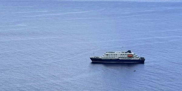 Sağlık Bakanlığı: Gemideki 3 vatandaş yarın ülkeye getirilecek