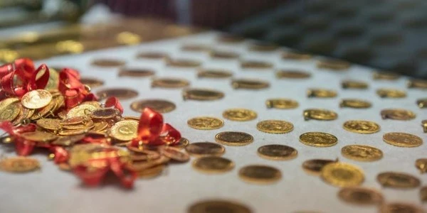 10 Mayıs Pazar: Canlı Altın Fiyatları — Gram, Çeyrek, Cumhuriyet