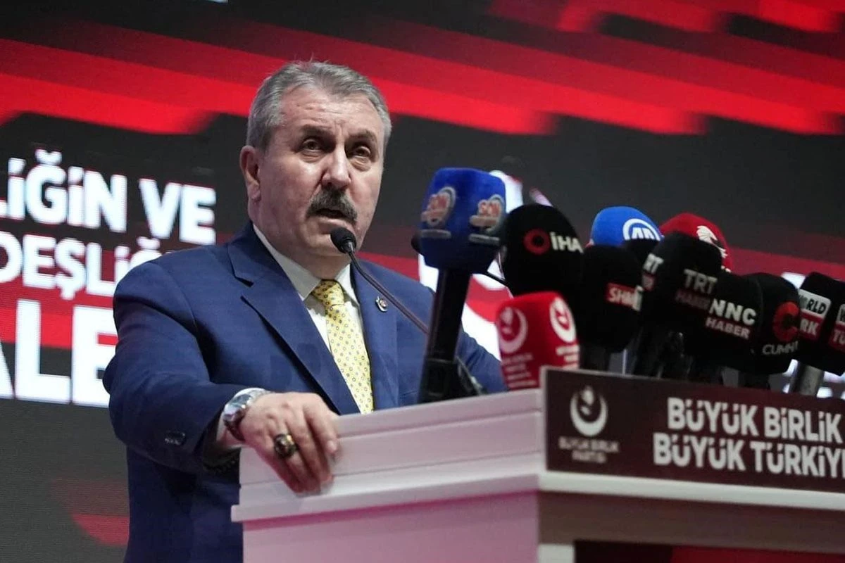 Destici: Emekliye Kurban Bayramı'nda 10 bin lira verilsin çağrısı