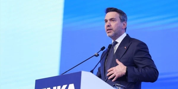 Bayraktar: Türkiye enerji krizlerinden en az etkilenen ülke oldu