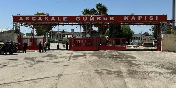 Akçakale Gümrük Kapısı'nda pasaportla geçişler yeniden başlıyor