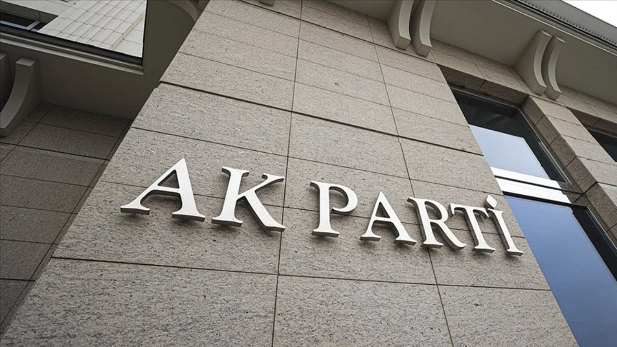 AK Parti’ye 76’ncı katılım: Burcu Köksal ve Veysel Topçu ile sayı arttı