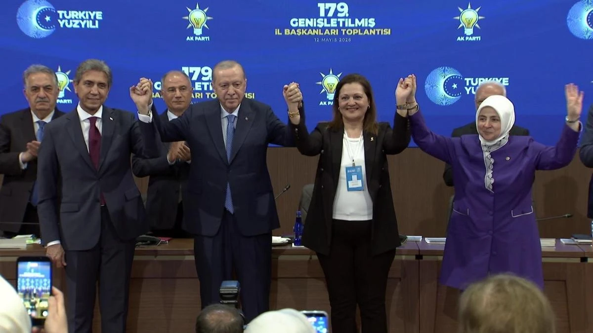 Erdoğan: 25 yılın birikimiyle gelecek çeyreğe vizyon çiziyoruz