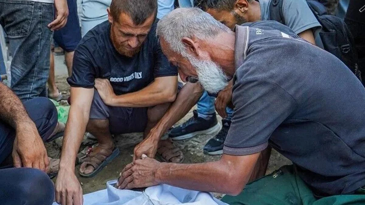 İsrail, Gazze'de cenaze törenine saldırdı: 7 ölü, 19 yaralı