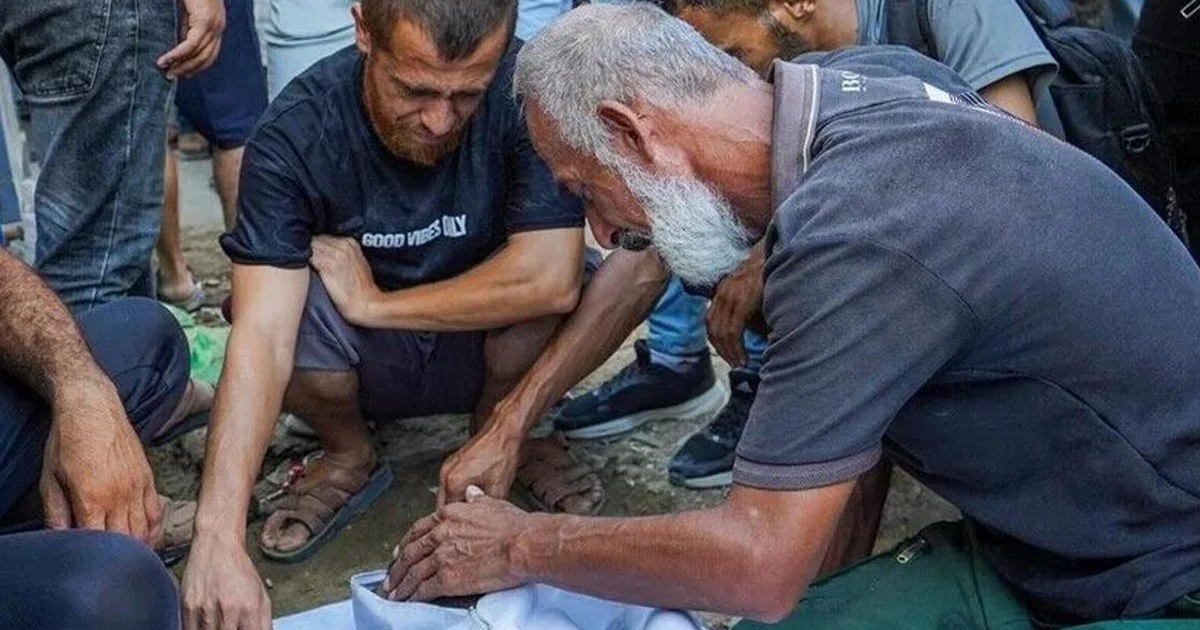 İsrail, Gazze'de cenaze törenine saldırdı: 7 ölü, 19 yaralı