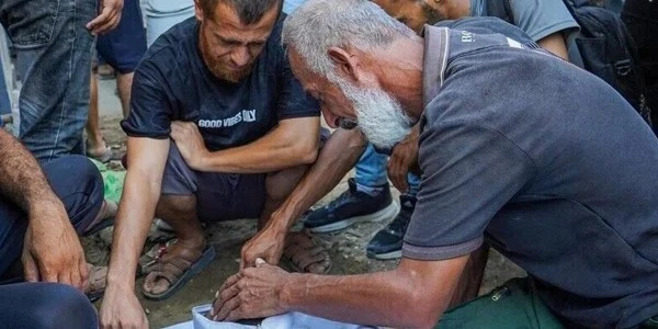 İsrail, Gazze'de cenaze törenine saldırdı: 7 ölü, 19 yaralı