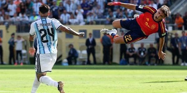 Arjantin'in faulleri ve çirkin davranışları finali büyük gölgeledi
