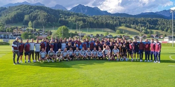Trabzonspor Avusturya kampına başladı, Schladming'de ilk idman