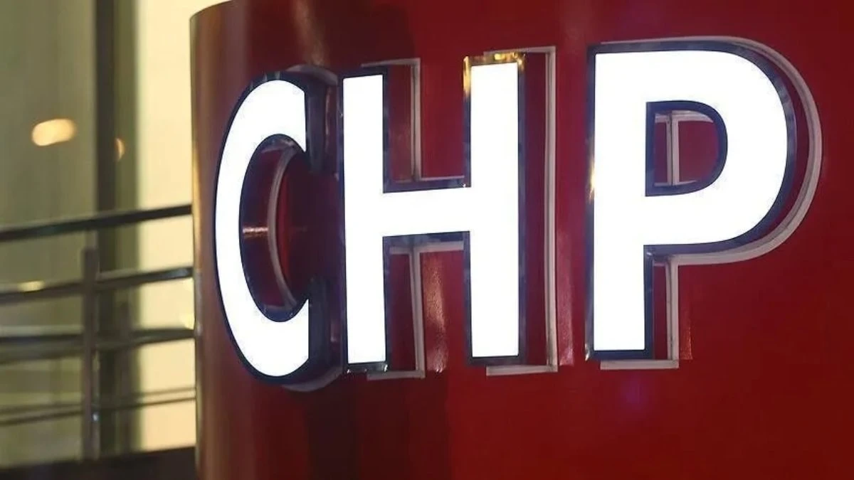 Özgür Özel ve 91 vekil ayrıldı: CHP'de sandalye 44'e düştü