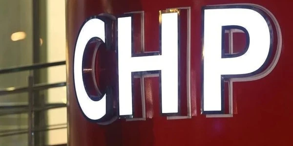 Özgür Özel ve 91 vekil ayrıldı: CHP'de sandalye 44'e düştü