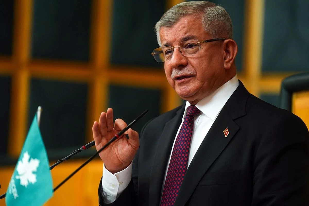 Gelecek Partisi feshedildi: Ahmet Davutoğlu siyaseti bıraktı