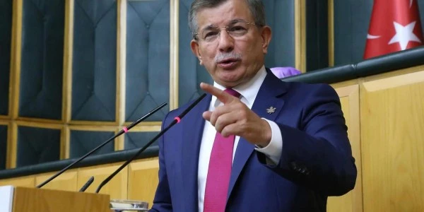 Davutoğlu siyaseti bıraktı: Gelecek Partisi’ni resmen lağvetti