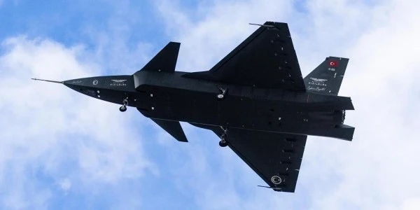 KIZILELMA'dan tarihi başarı: Dâhili mühimmat yuvasından ilk atış