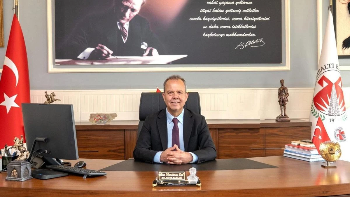 Döşemealtı Belediye Başkanı Menderes Dal CHP'den istifa etti