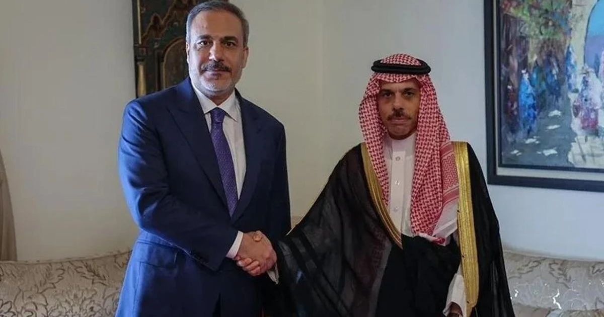 Ankara-Riyad hattında kritik temas: Bakan Hakan Fidan görüştü
