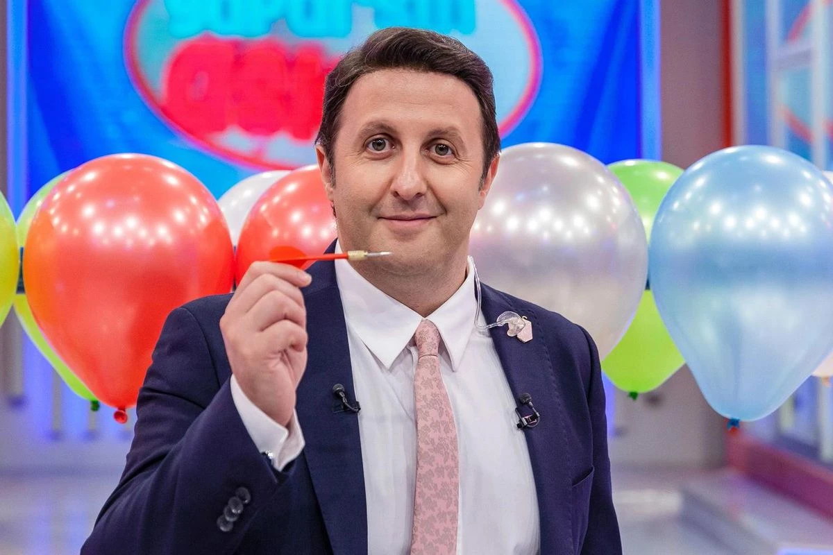 İlker Ayrık tüm gösterilerini erteledi: Sağlık durumu açıklandı