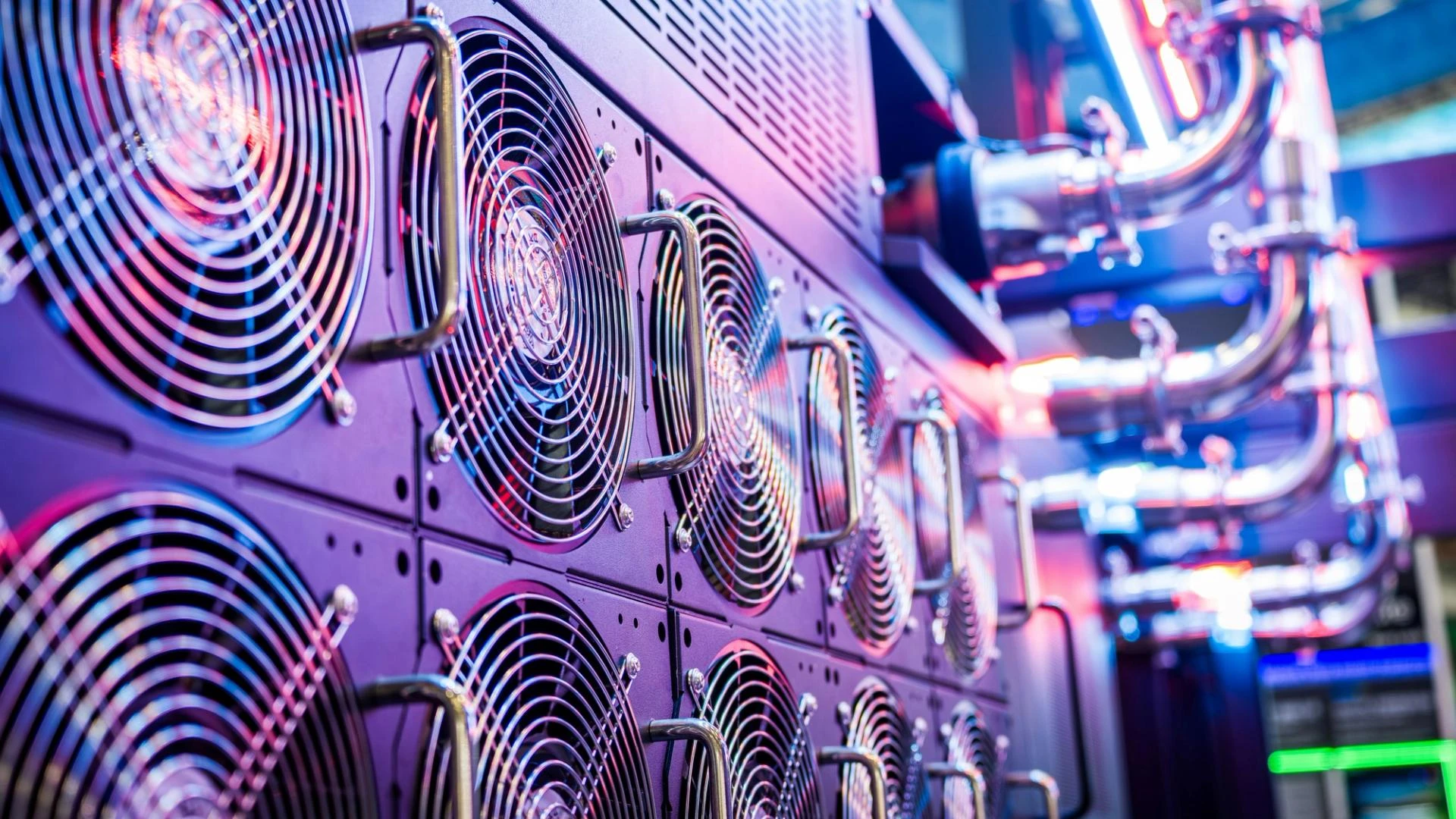 Solo madenci 3.157 BTC (≈$200k) kazandı, Coldcard hacki paniğe yol açtı