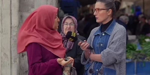 Başörtülü kadının yanıtına tepki: Sokak röportajı yeniden gündemde