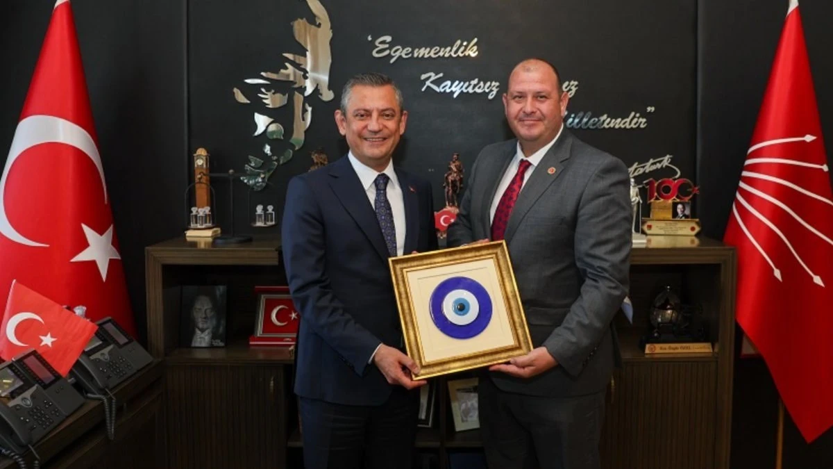 Özgür Özel'in İlkay Çiçek sözleri rüşvet mesajlarıyla gündemde