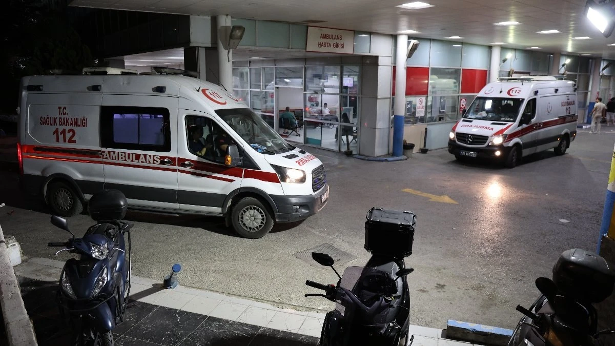 İzmir'de kız meselesi kavgası: 15 yaşındaki çocuk kalbinden bıçaklandı