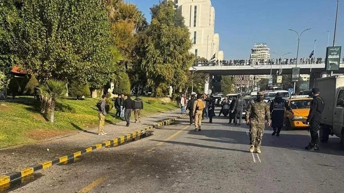 Şam'da minibüste şiddetli patlama: ölü ve yaralılar bildirildi