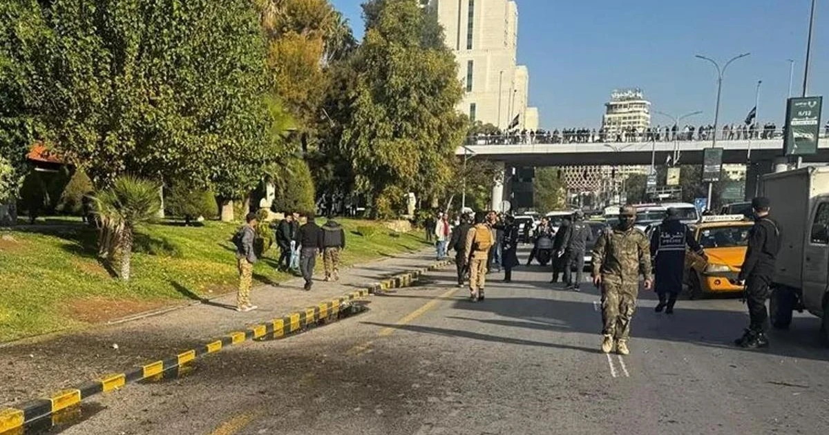 Şam'da minibüste şiddetli patlama: ölü ve yaralılar bildirildi