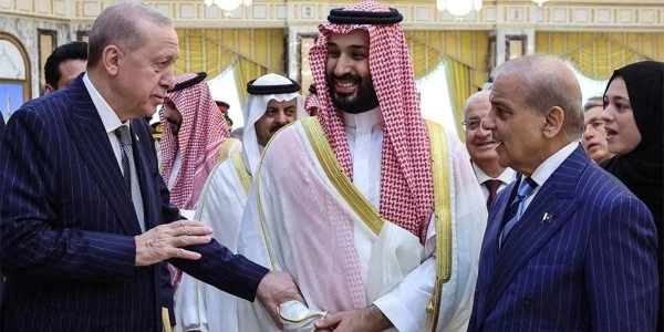 Mekke Ortak Savunma Anlaşması dünya basınında geniş yankı