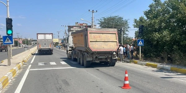 Keşan'da hafriyat kamyonunun çarptığı yaya hayatını kaybetti