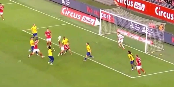 Eski Fenerbahçeli Michael Frey'in röveşata golü yine konuşuluyor