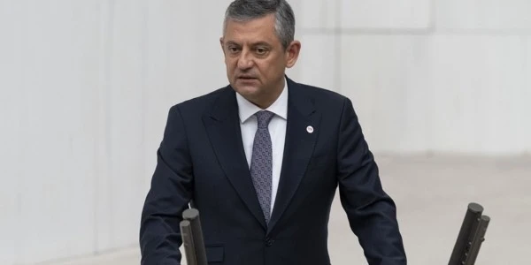 Yeni Parti'de çerçeve yasa çatlağı: En az 31 vekil 'hayır'