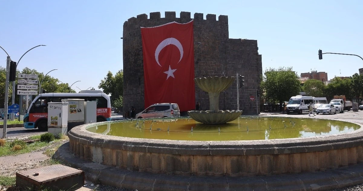 Diyarbakır'da 'Terörsüz Türkiye' yasasına iş dünyasından destek