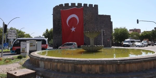 Diyarbakır'da 'Terörsüz Türkiye' yasasına iş dünyasından destek