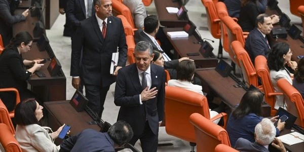 Özgür Özel: Çerçeve yasa oylamasında vicdan serbestliği tercih edildi