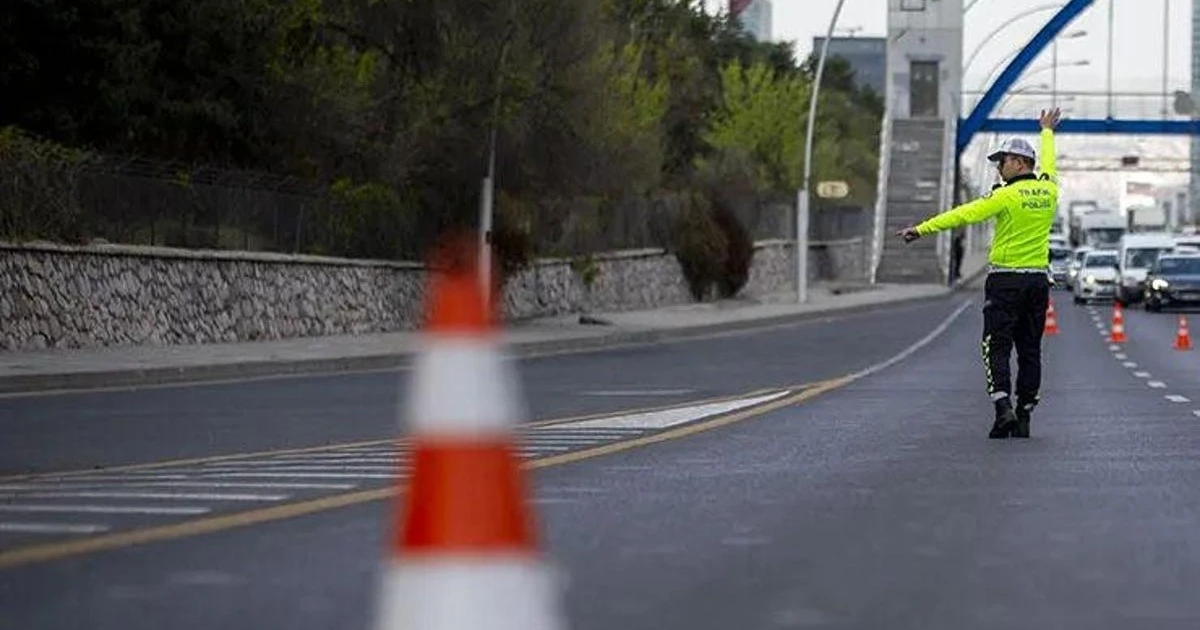 İstanbul’da bazı yollar triatlon şampiyonası nedeniyle trafiğe kapatıldı
