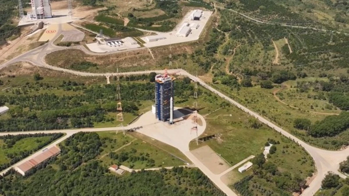 Çin 'SEO' adlı uydusunu Long March-2C ile yörüngeye gönderdi