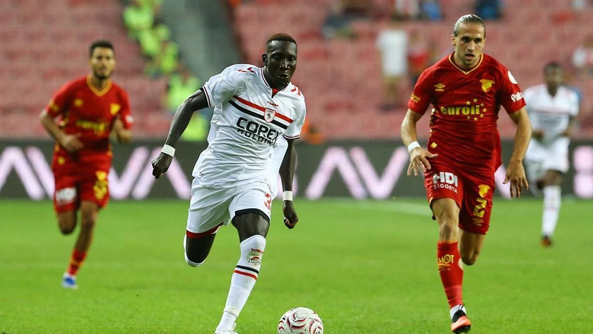6 gollü nefes kesen maçta kazanan çıkmadı: Samsunspor 3-3 Göztepe
