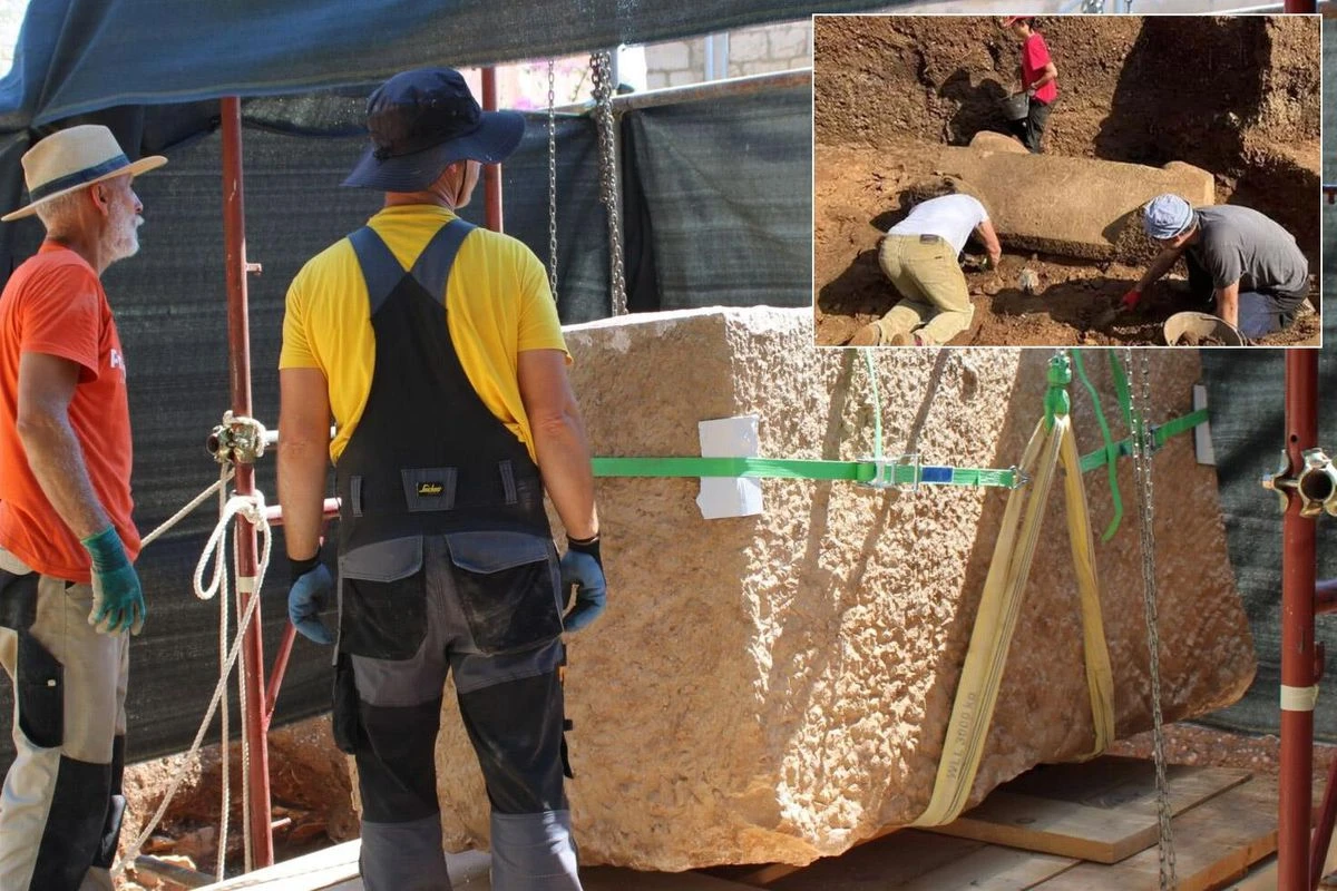 Cavtat’ta 3 metre derinde 5 tonluk mühürlü lahit bulundu