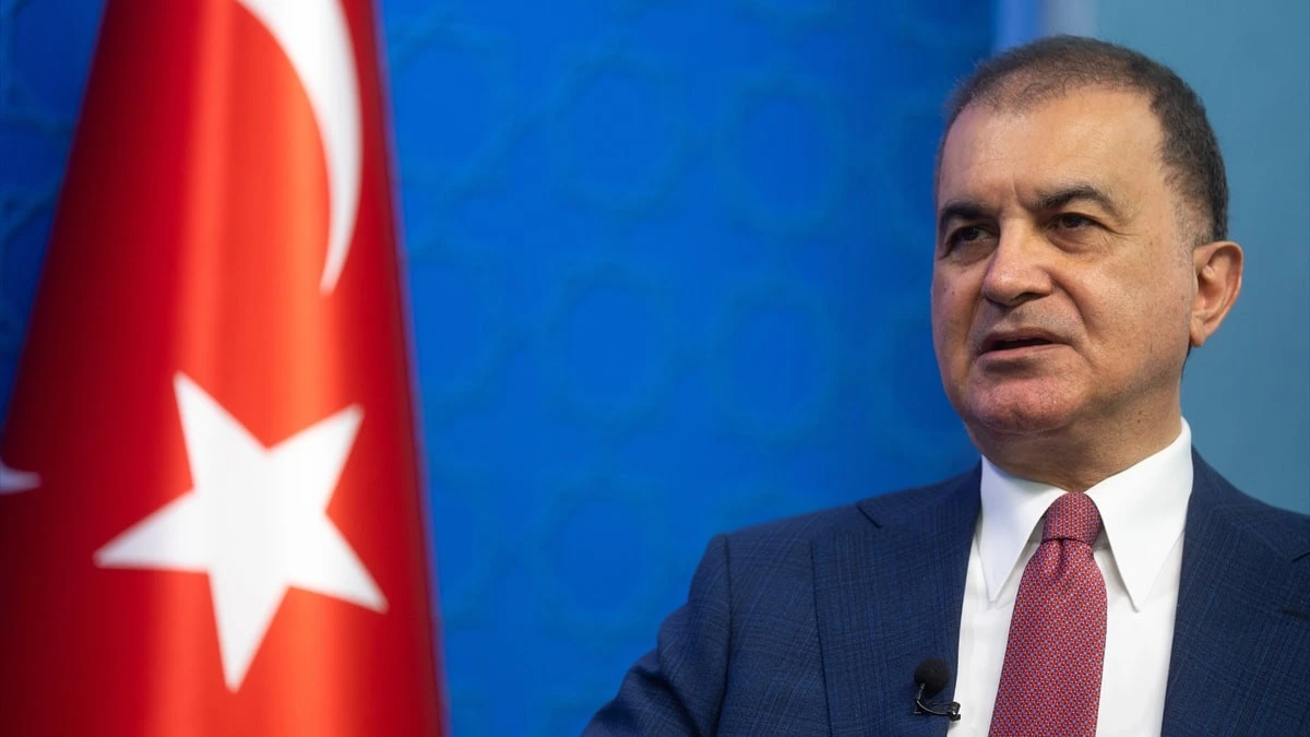 Ömer Çelik, Melih Meriç'e yönelik bıçaklı saldırıyı lanetledi