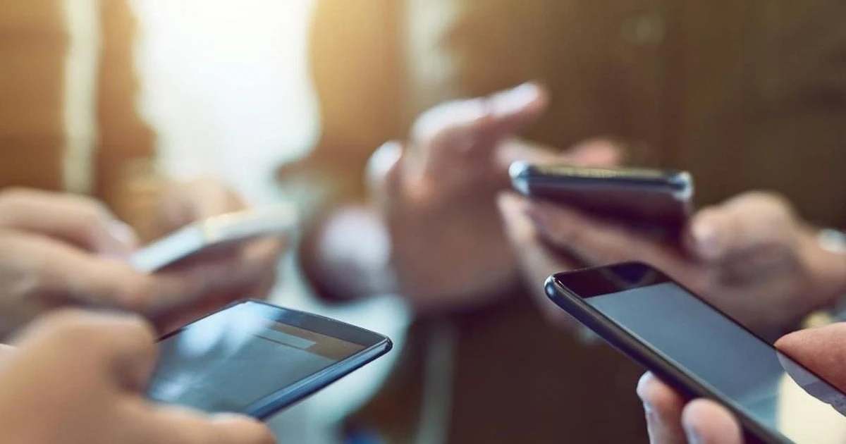 Telefon pazarında dengeler değişiyor: Ultra modeller geri planda