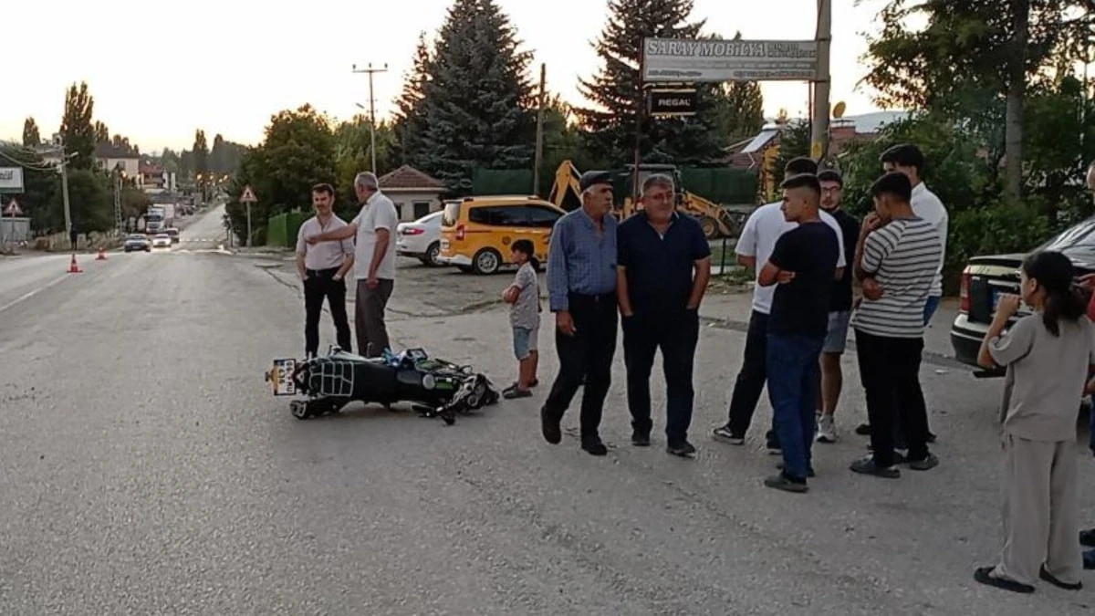Tokat'ta 14 yaşındaki sürücünün otomobiliyle motosiklet çarpıştı