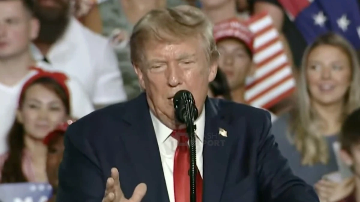 Trump'tan komünistlere: 'Hiç mutlu bir komünist gördünüz mü?'