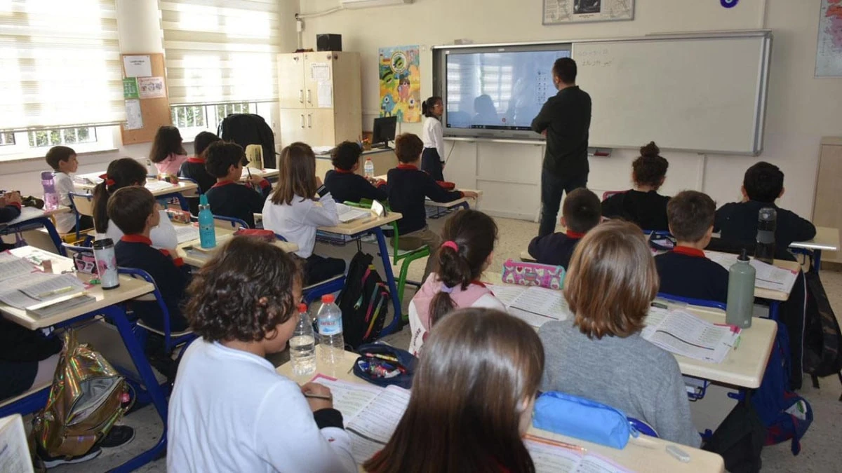 MEB 81 ile genelge gönderdi: Milli Dayanışma etkinlikleri yıl boyu